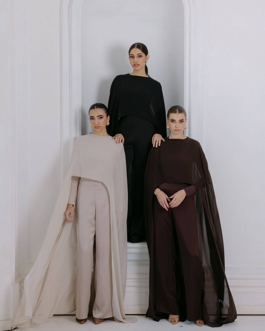 ALLURE CAPE SET