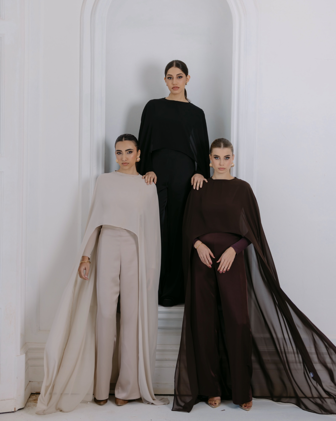 ALLURE CAPE SET