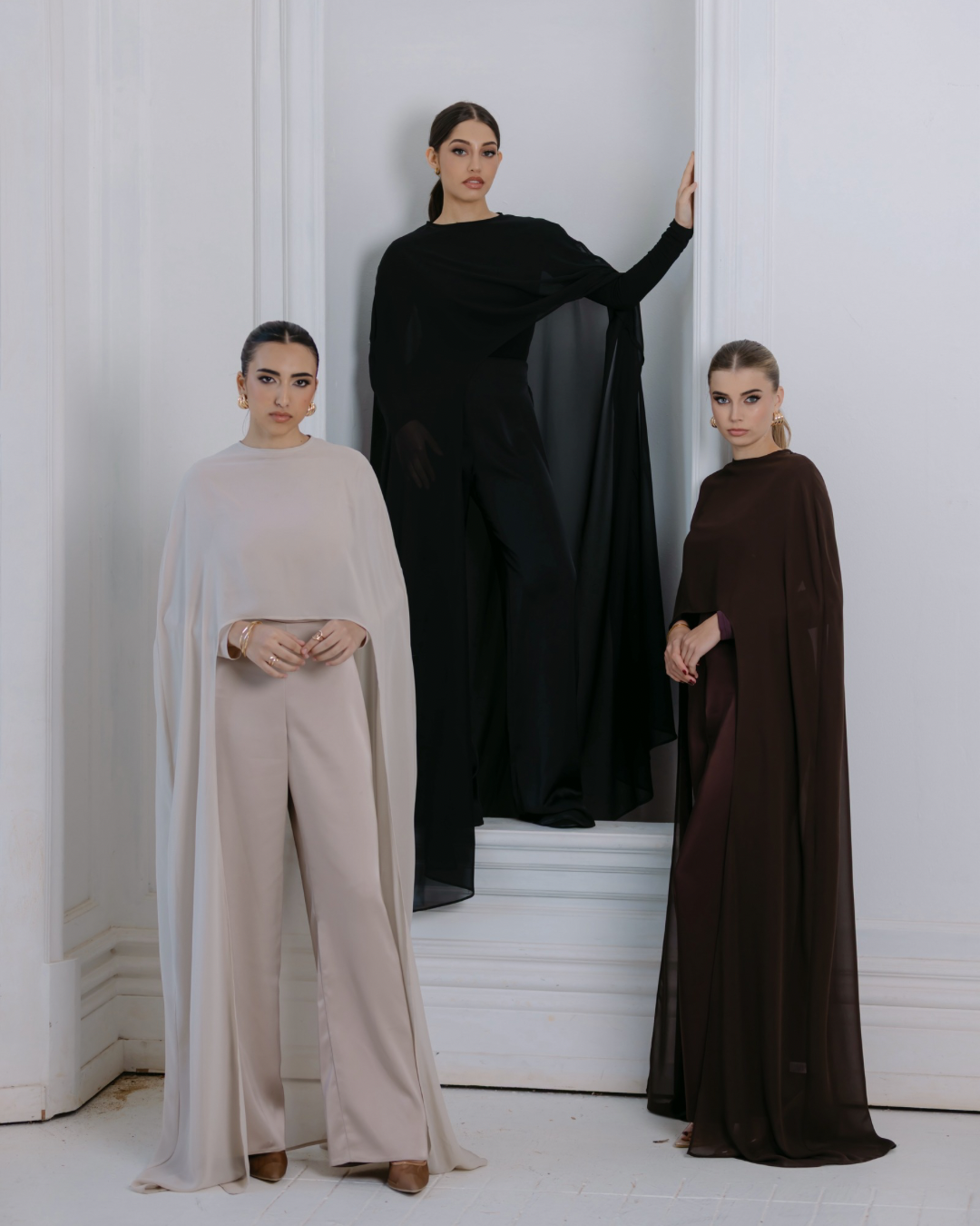 ALLURE CAPE SET