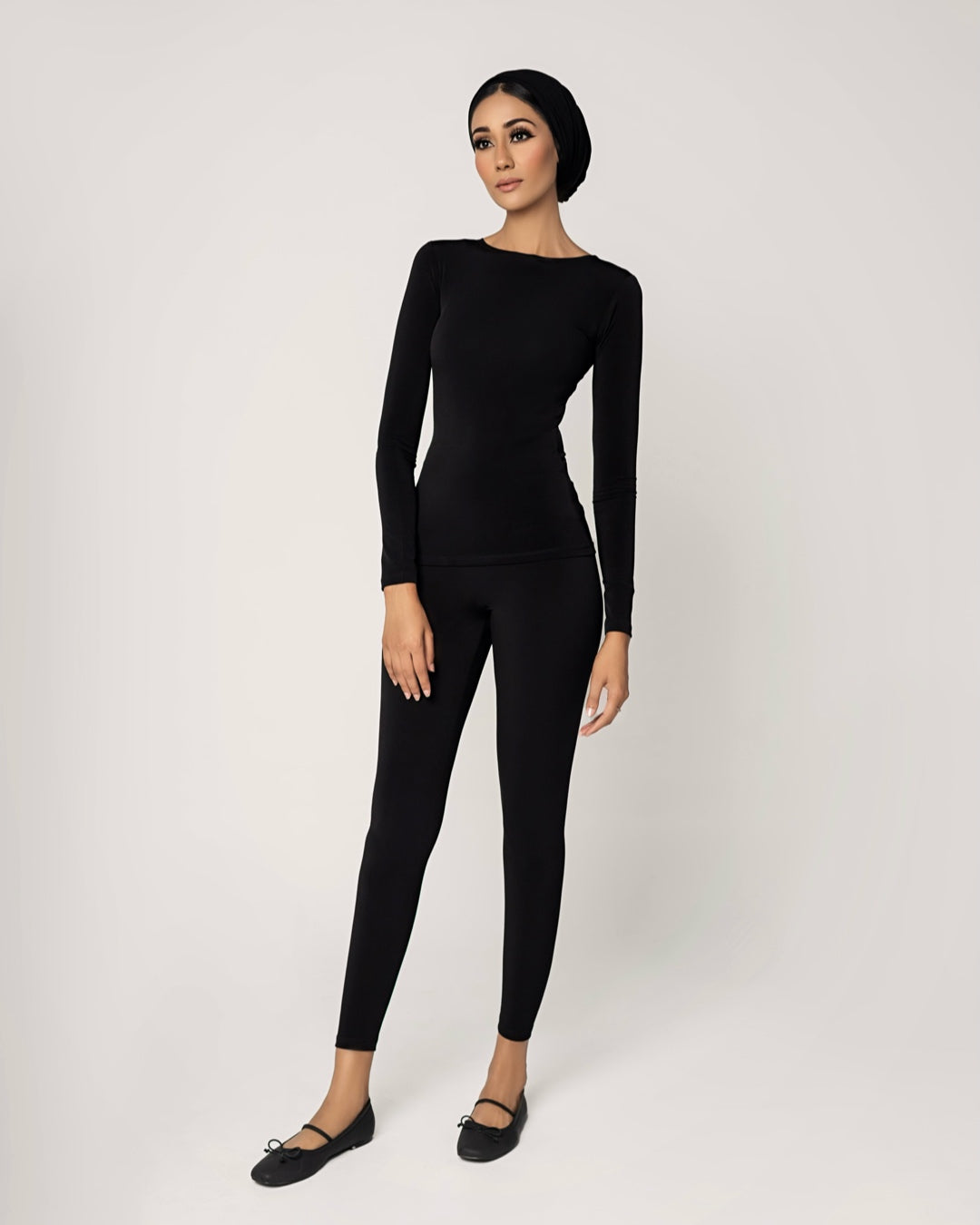 BLACK -Crew Neck Long Sleeve Top