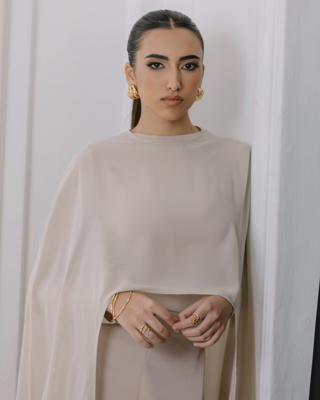 ALLURE CAPE SET