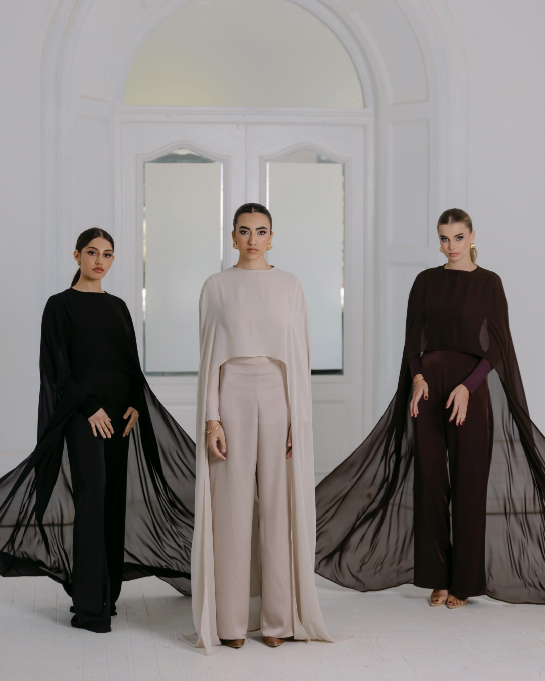 ALLURE CAPE SET