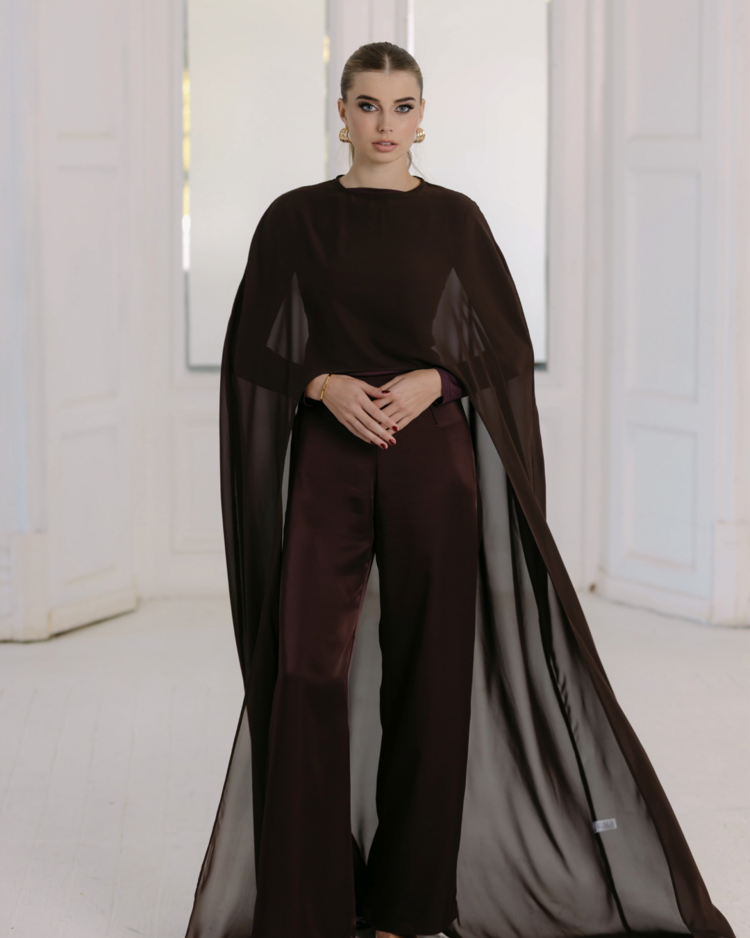 ALLURE CAPE SET